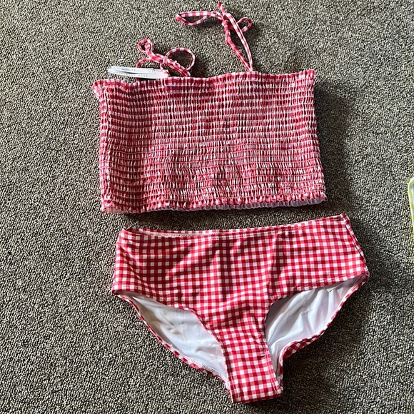Three Old Navy swimsuits Youth XL - Picture 2 of 4